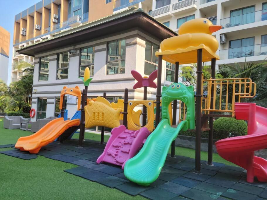 Laguna Beach Resort 2-Have Tub Loft Room Bãi biển Jomtien Ngoại thất bức ảnh